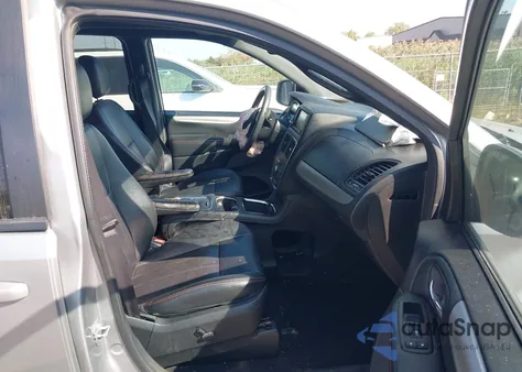 2016 Dodge Grand Caravan R/T из США, поврежденный, VIN 2C4RDGEG0GR389166